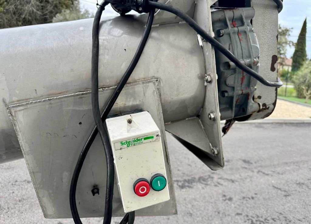 Sonstige Obsttechnik & Weinbautechnik des Typs Sonstige | Vis sans fin en acier inox avec trémie - ∅ 300 m, Gebrauchtmaschine in Monteux (Bild 4)
